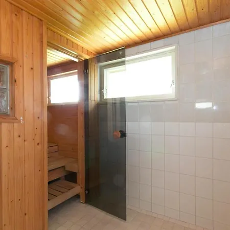 شقة Authentic Wooden House By The River With An Igloo