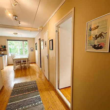 Authentic Wooden House By The River With An Igloo דירה רובניימי