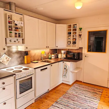 Apartamento Authentic Wooden House By The River With An Igloo *