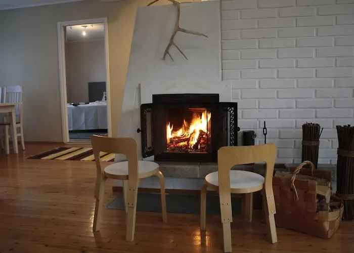 شقة Authentic Wooden House By The River With An Igloo