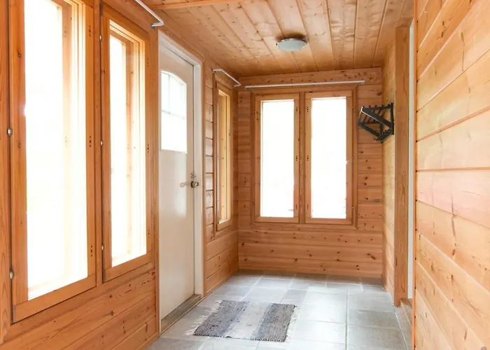 شقة Authentic Wooden House By The River With An Igloo *